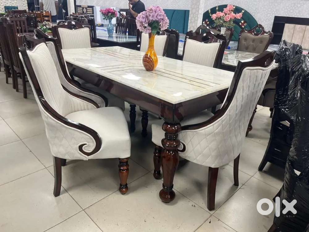 Royal 6 sitter dinning table