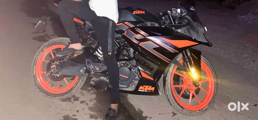KTM RC200 BS6 model