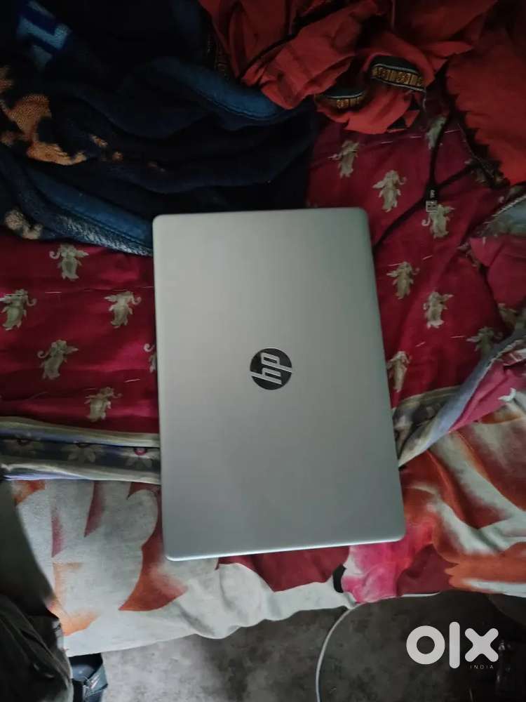 Hp laptop 35000 512 gb
