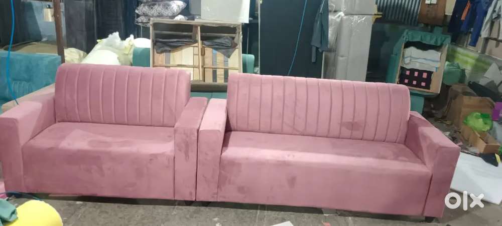 3+1+1 sofa configuration typically includes a 5 seater sofa