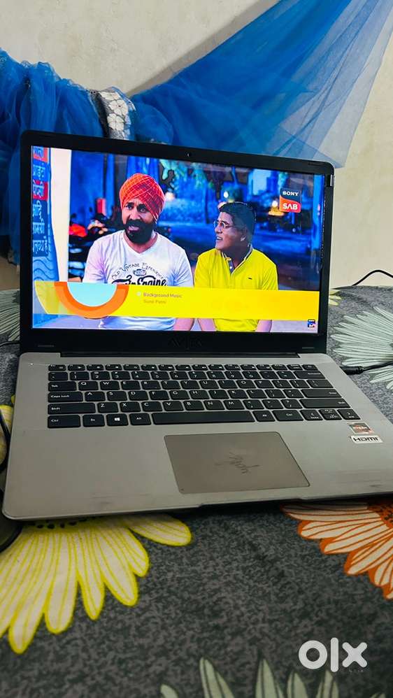 AVITA Laptop (RYZEN 5)