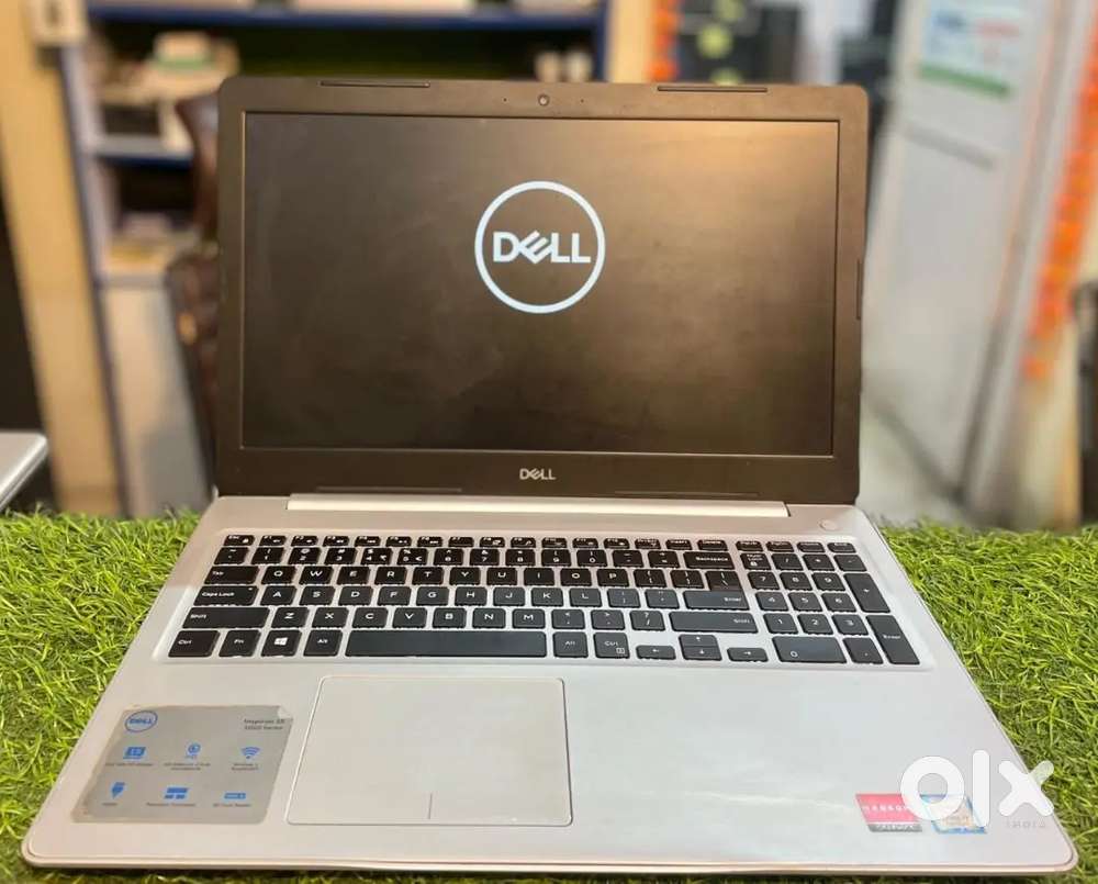 DELL INSPIRON 15 CORE I7 8TH GEN 8GB RAM 256GB SSD 2GB RADEON GRAPHICS