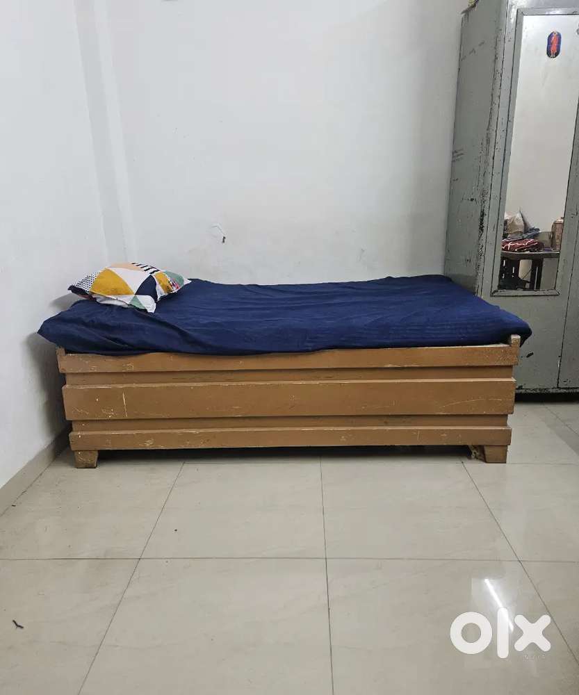 Box type metal 4x6 bad palang perfect condition