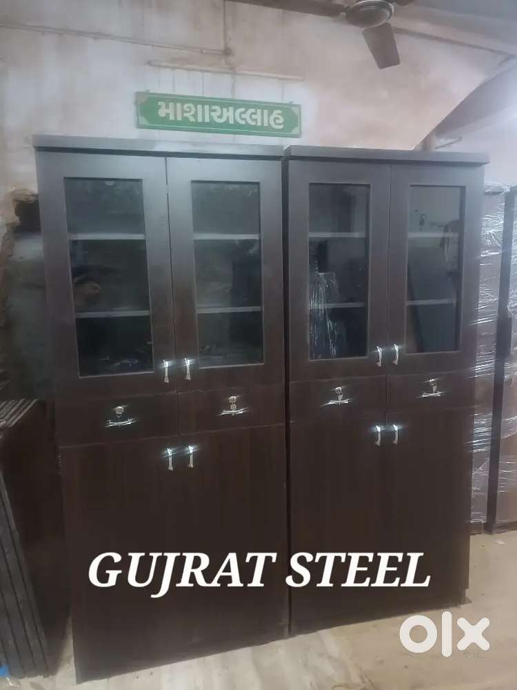 =75/32=Kitchen crockery