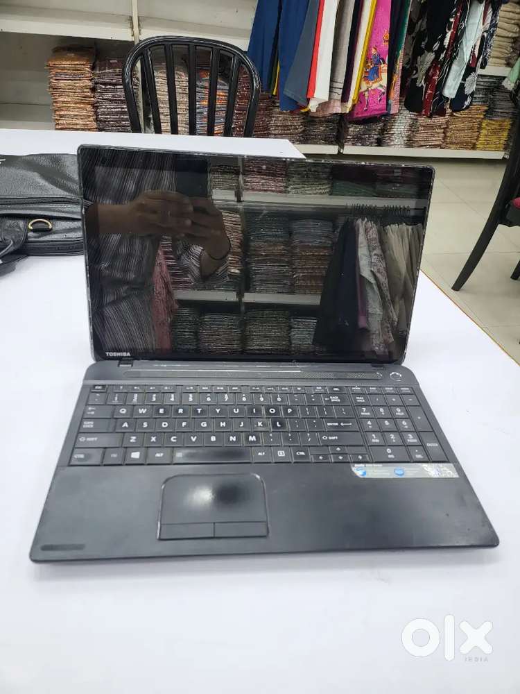 Toshiba laptop with touch screentouch