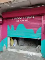 Shop rent main road location