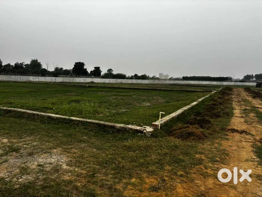 Ab plot le faridabad me acchi location me farmhouse+ plots available