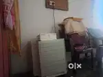Muje kam chahiye