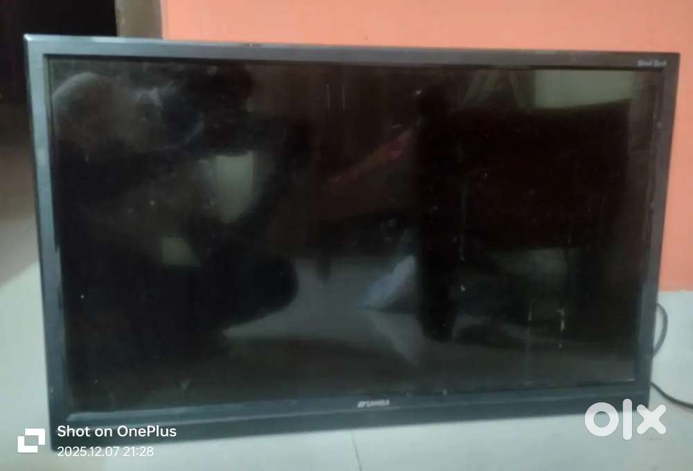 Sansui 32 inch LED tv