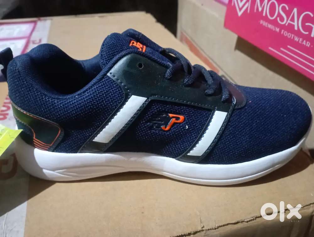 Footwear shop sales man & girl