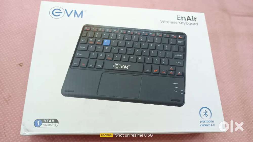 Bluetooth keyboard and touch pad wireless