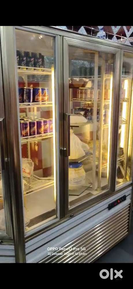 Imported luxery fridge with a new condition