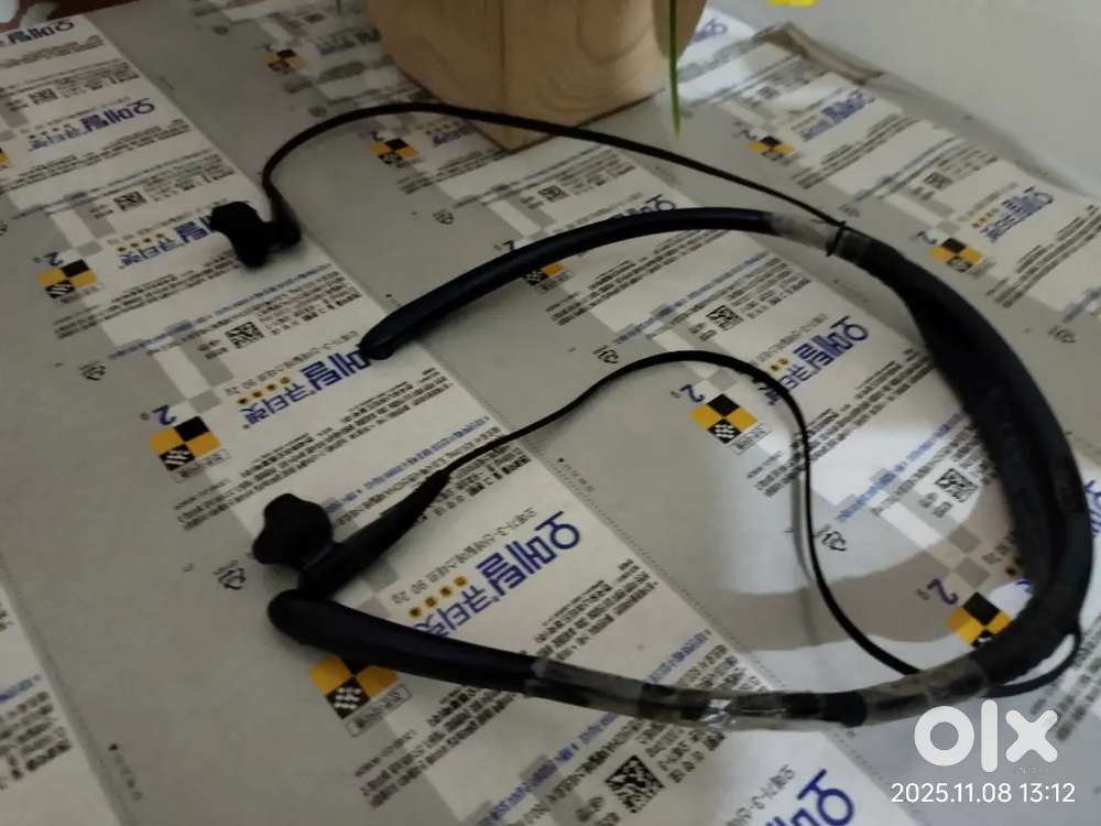 Samsung u level Neck band