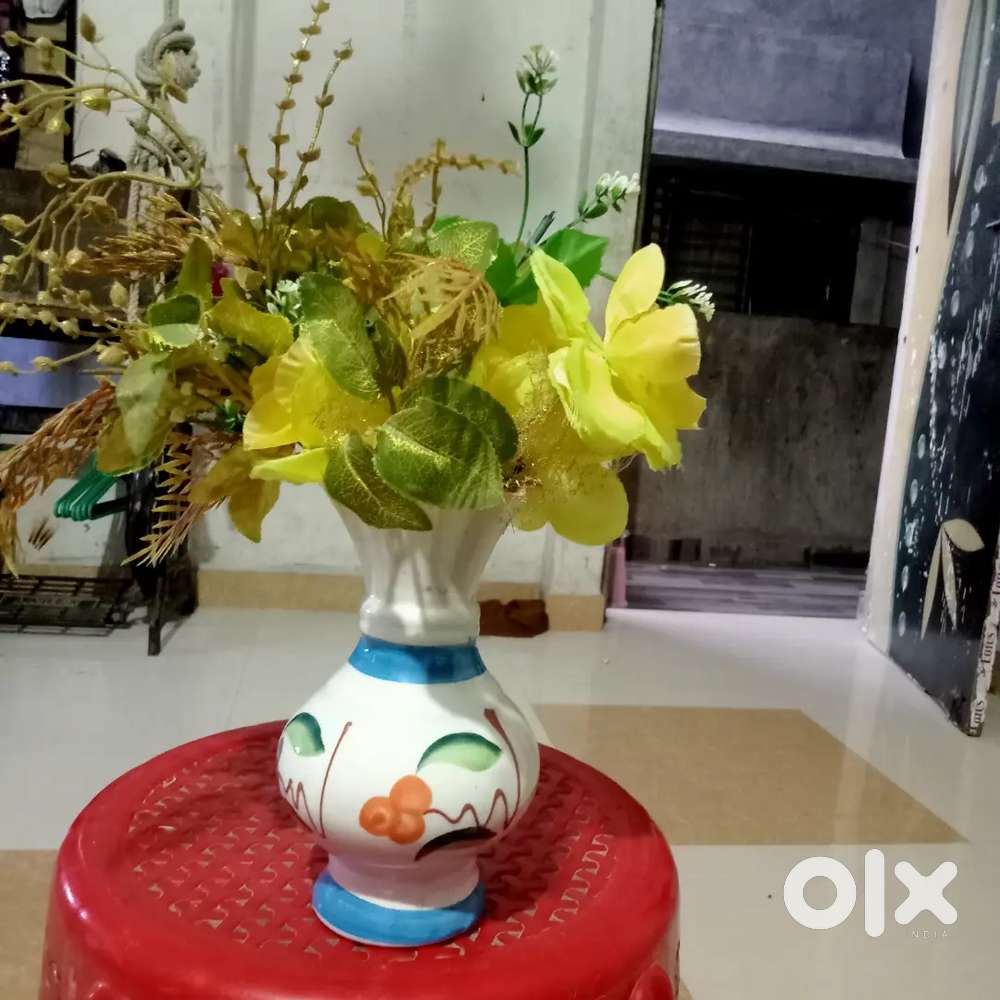 Flower pot