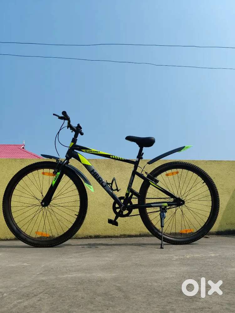 Like new condition hero slingshot cycle