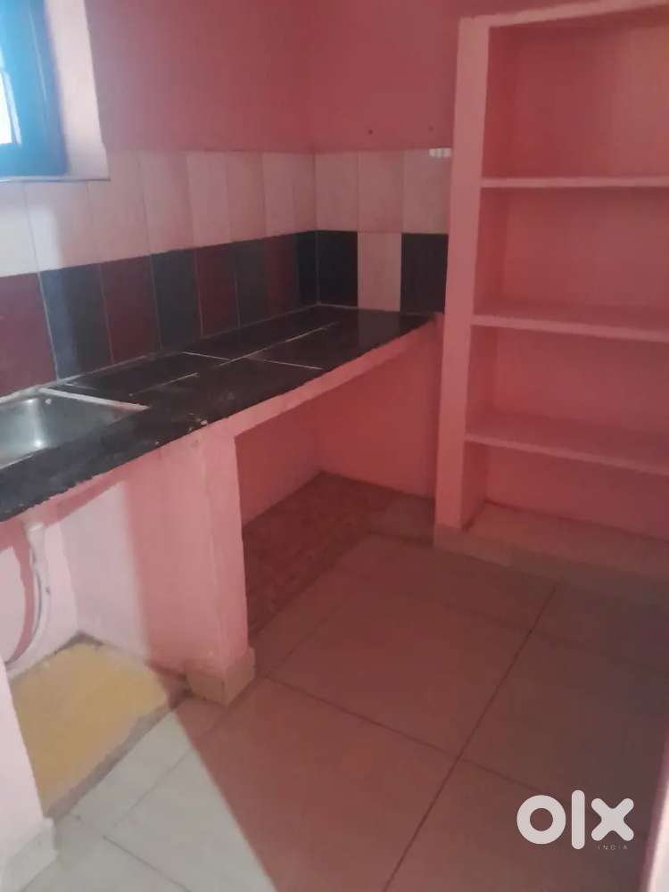 1RK Room Near Kasi Theatre