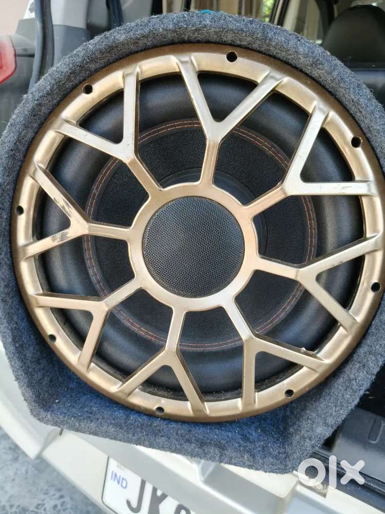 Fabtech 12inch Bass tube with inbuilt amplifier