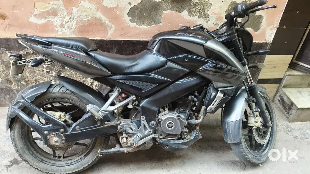 Pulsar na 200