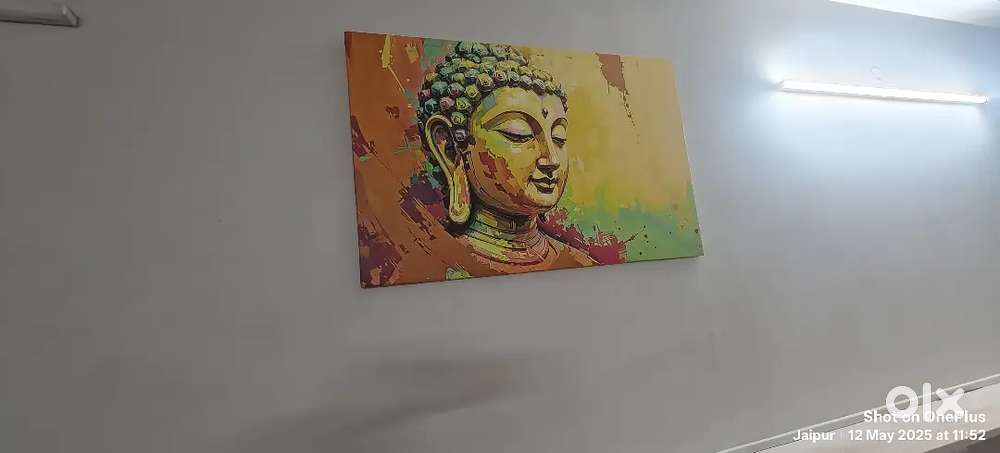 2 bhk plat , 2 brother live in 1 room , 1 person space available ,