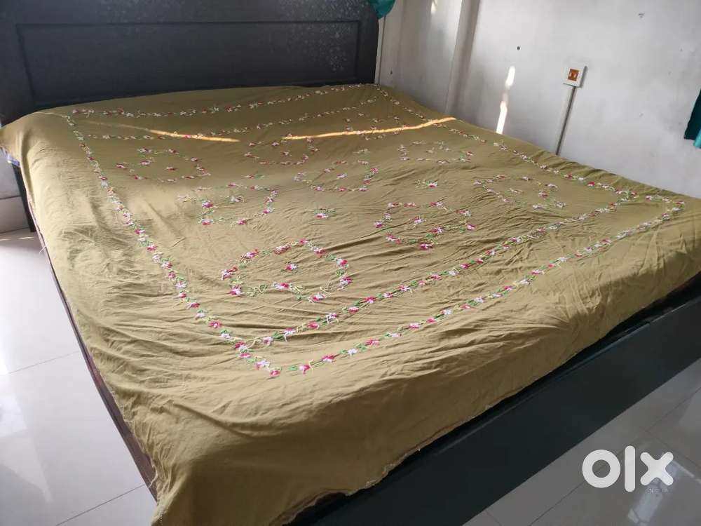 King size MDF bed ready for sell