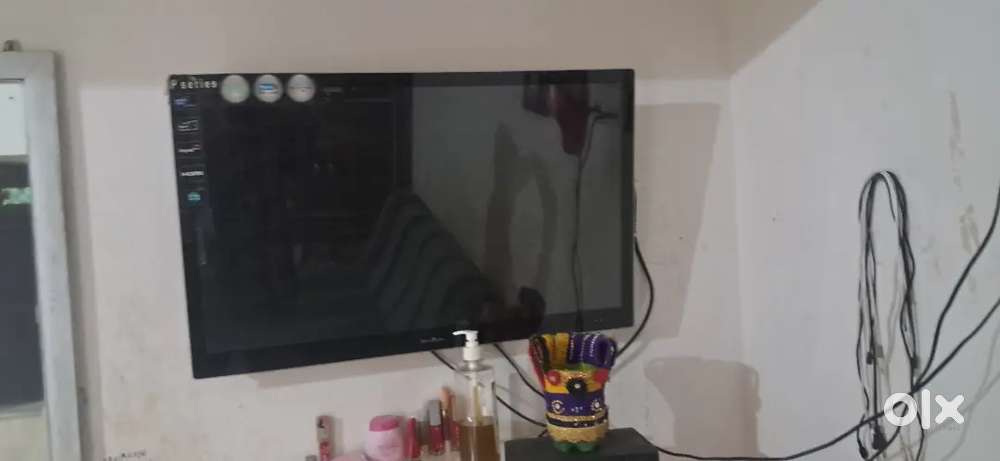 32 inch lcd tv jack martit