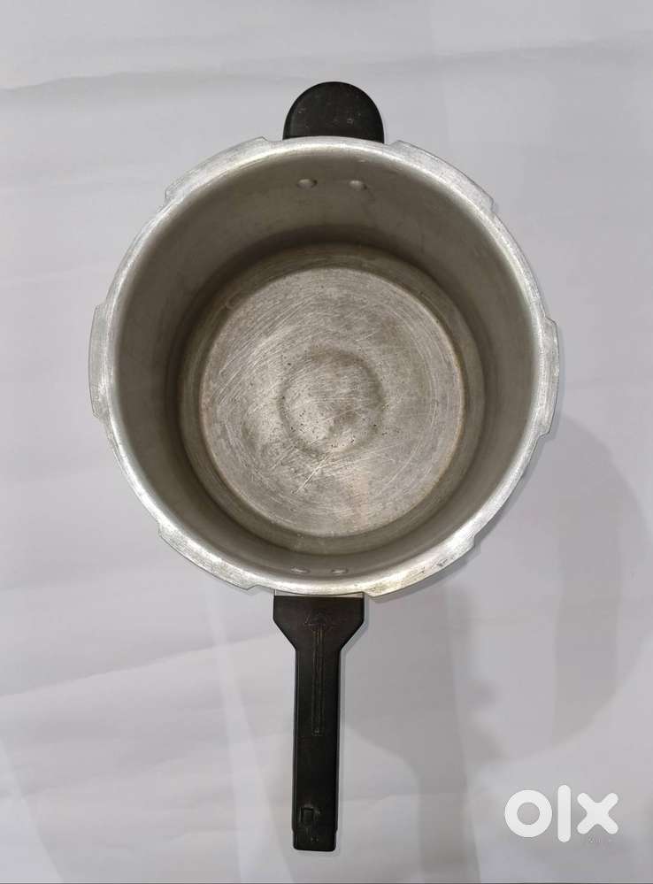 Tempo Brand Pressure Cooker 10 ltrs