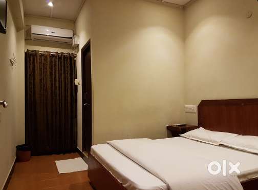 WANTED SERVICE BOY FOR HOTEL