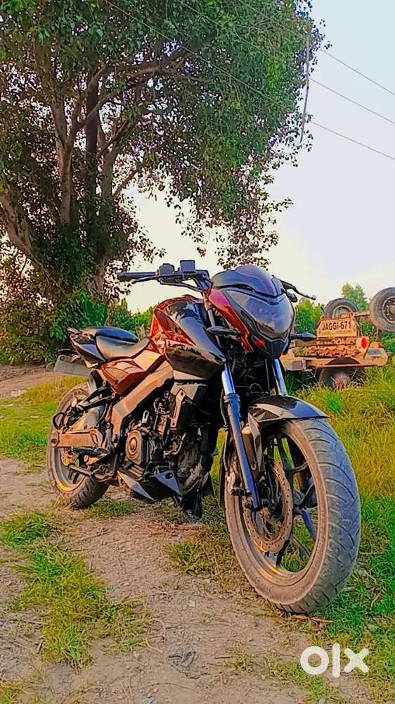 PULSAR NS 200