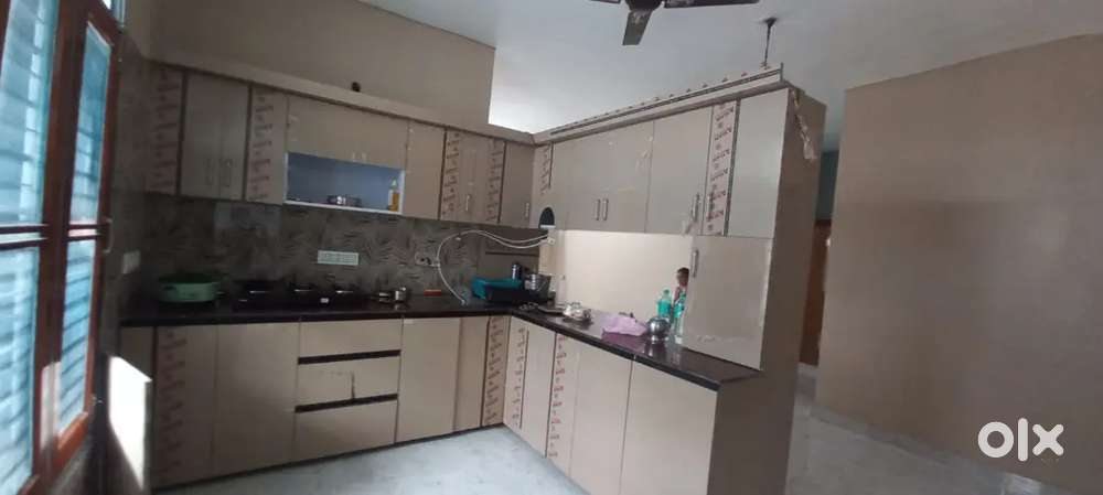 Independent 4bhk kothi in channi himmat Flats villas Godowns Shops Spa