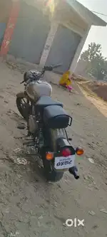 Royal Enfield classic350 in better condition