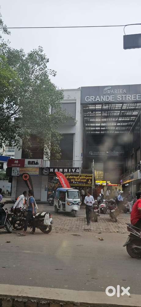 Commercial 18ft Height Shop for Rent