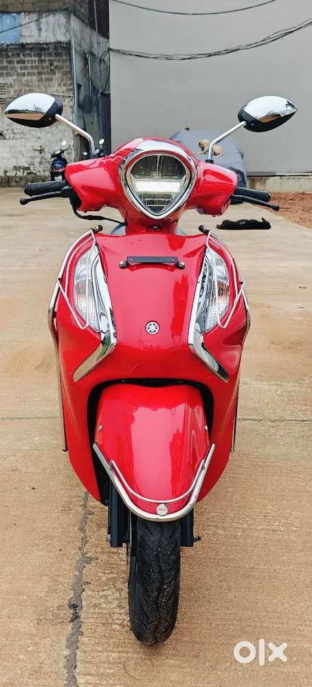 Very good new condition only serious buyer contact me