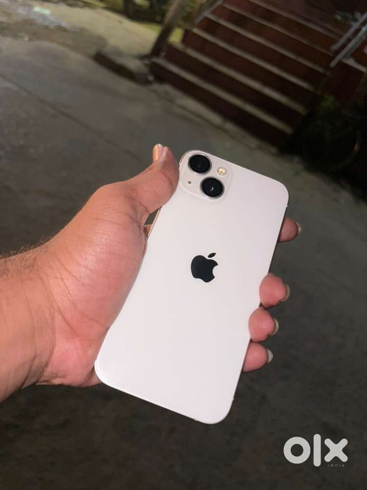 I phone 13  star light 128 GB
