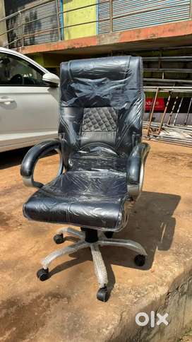 Executive officer Big Chair manufacturers at mancheswar