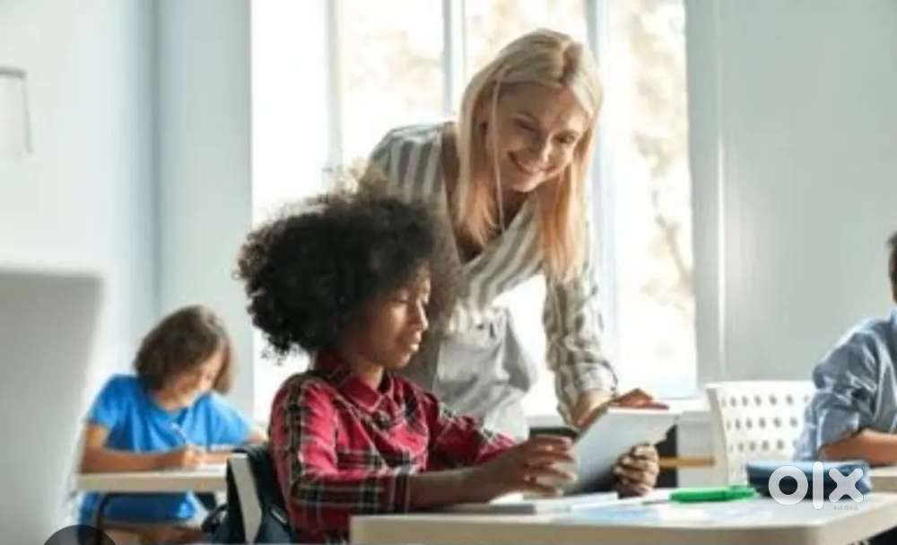 Required teacher for defence colony for english Grammer .