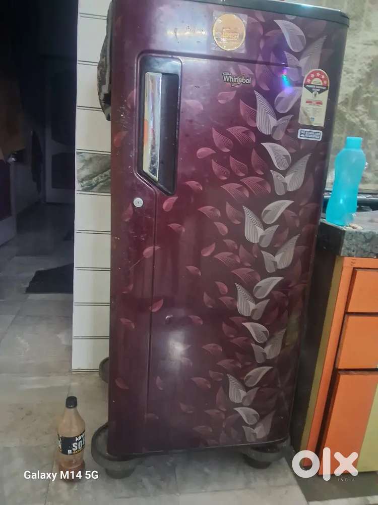 વર્લપુલ કંપનીનું ફ્રીઝ વેંચવાનું  છે