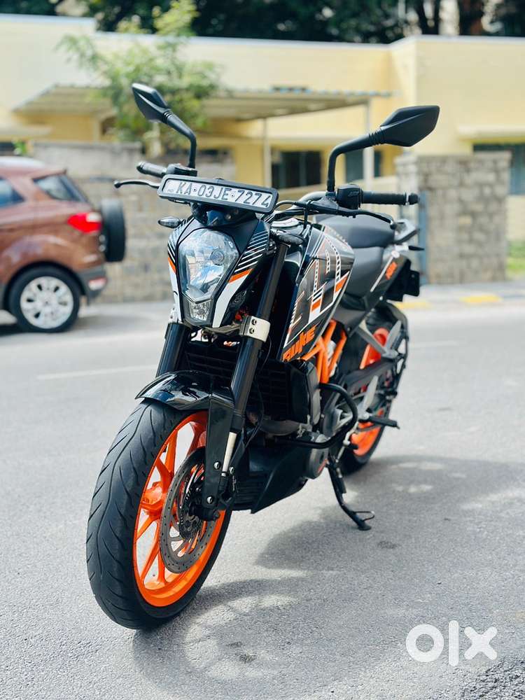 KTM DUKE 390(BS3)