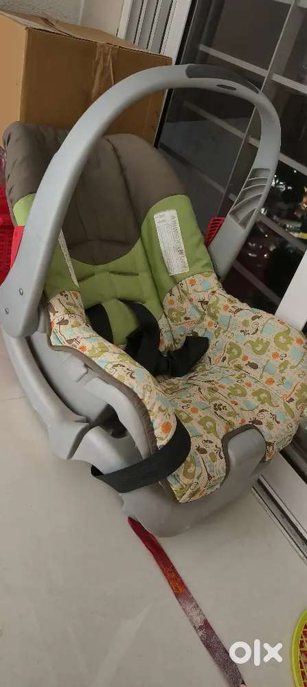 Car seat / carry cot