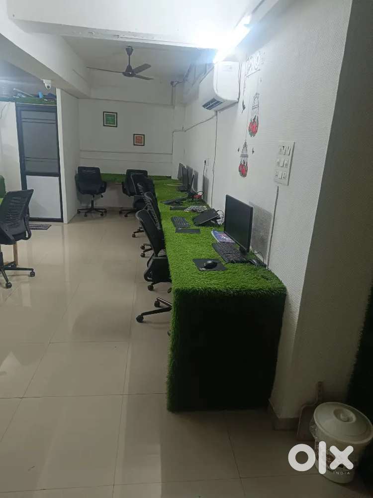 IT office with furniture for sale