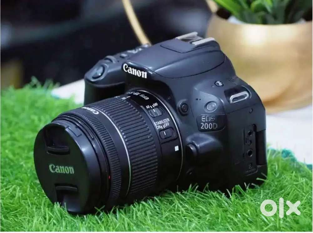 CANON 200D best condition touch camera display