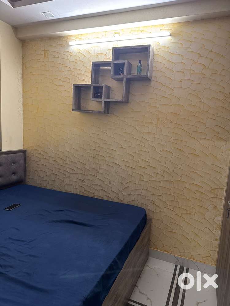 Need female working roommate rent is 6000 and room is in sharing