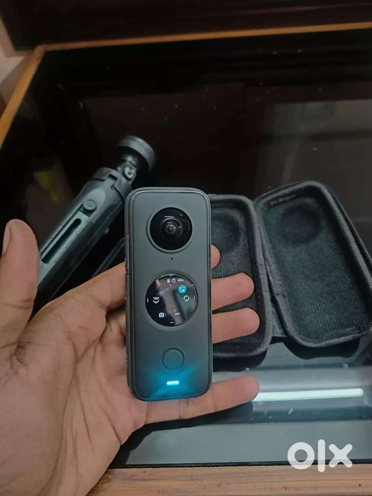 INSTA 360 X2