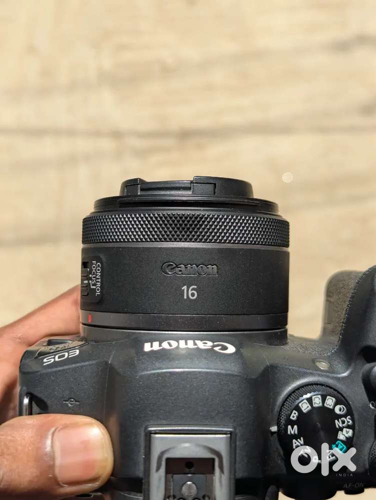 Canon lens