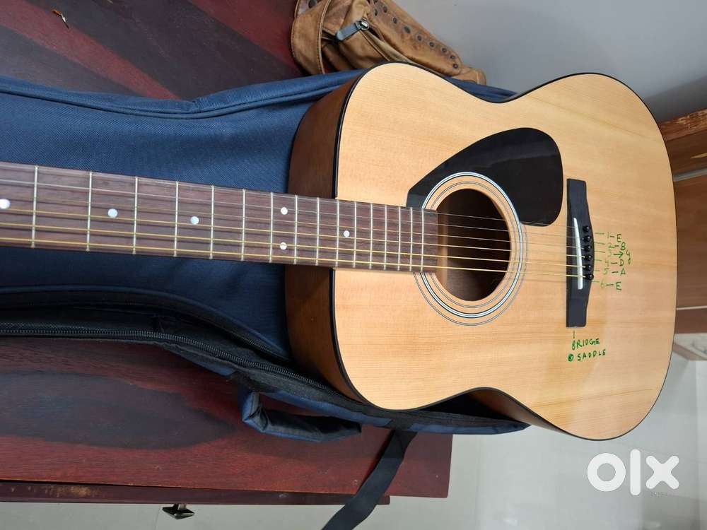 Yamaha Guitar