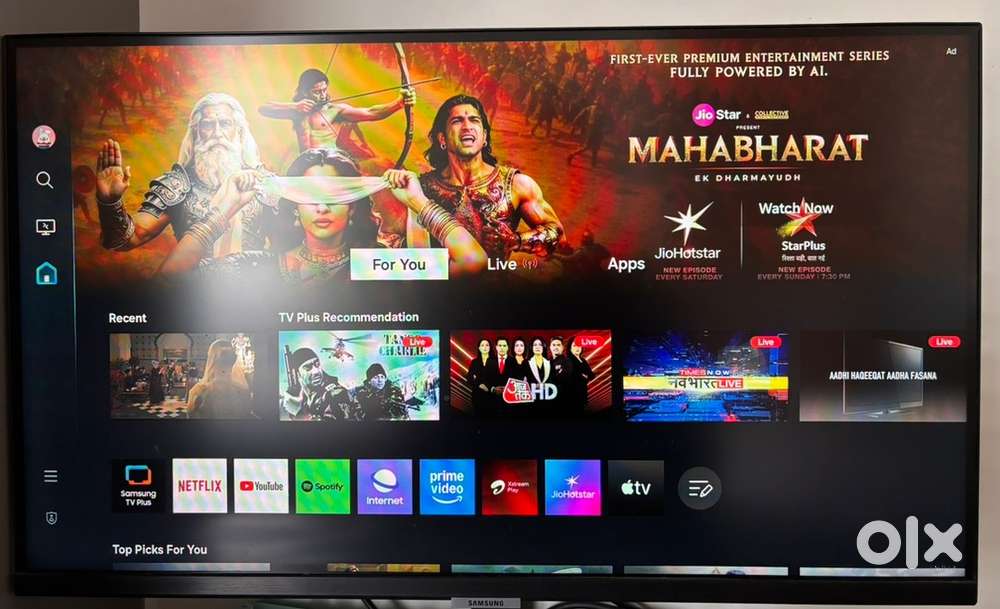Samsung 27 inch Full HD Smart Monitor with Remote Controller