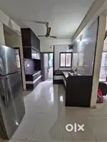 2 BHK fully furnished flat for rent in Manjalpur near Eva mall