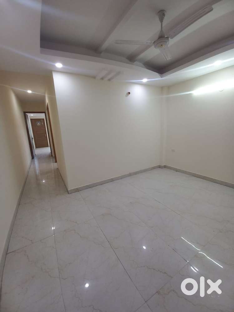 2BHK semi furnished flat in chattarpur phase 2 in just 25k