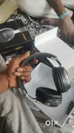 Headset bose company