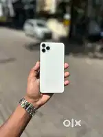 Hearing speaker not working   battery 83% 11pro max 256 GB