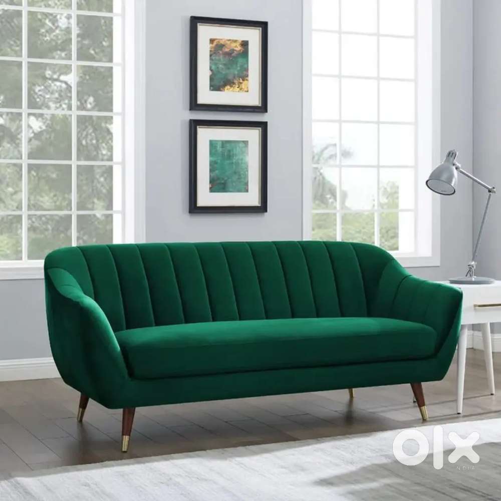 3 seater Sofa hamari factory hai